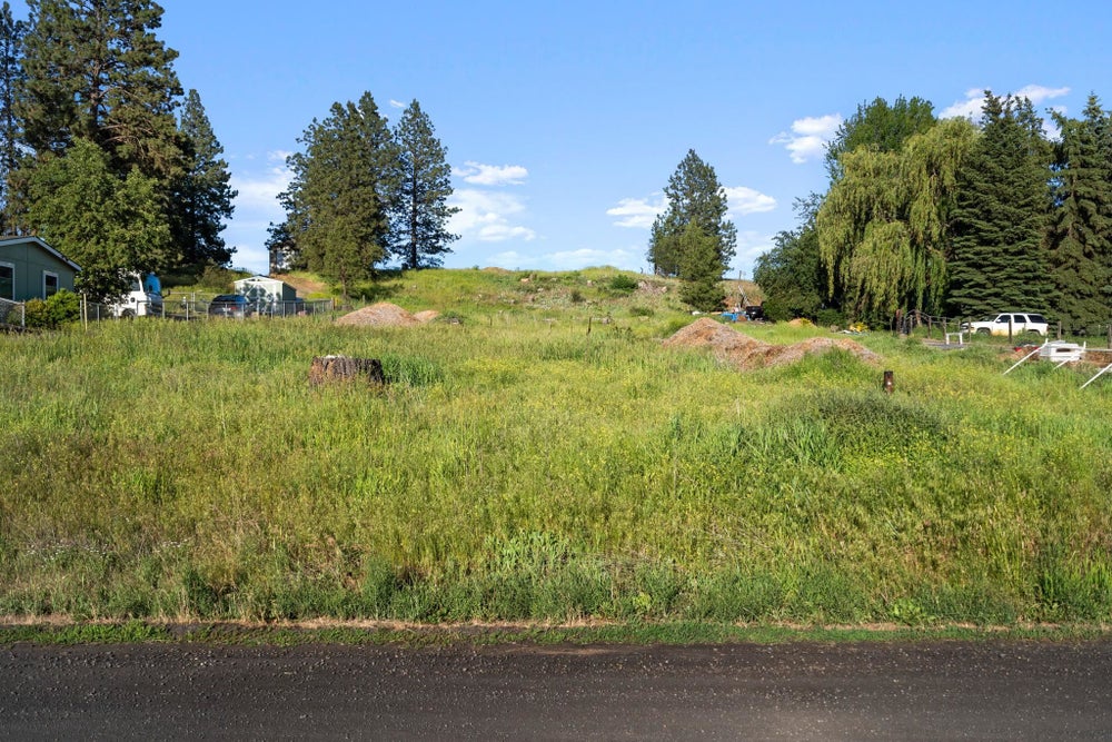 11323 S S. Silver Lake Rd, Medical Lake, WA 99022 MLS 202418134
