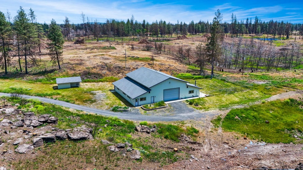 11006 S Green Gate Ln, Medical Lake, WA 99022 MLS 202418490