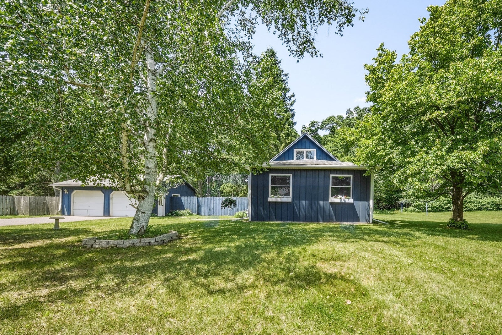Listing photo of 1120 Bauer Avenue