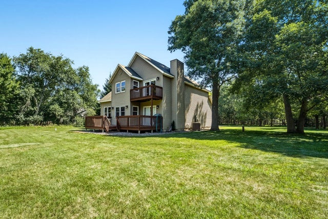 Photo 3 of 55, 6542 187th Street