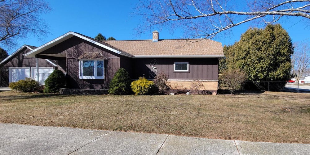 1524 Jasmine DRIVE, Manitowoc, WI 54220 MLS 1867243 Coldwell Banker