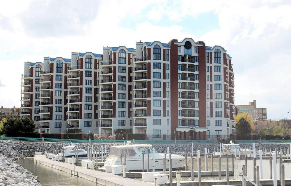 333 Lake AVENUE 105, Racine, WI 53403 MLS 1870076 Coldwell Banker