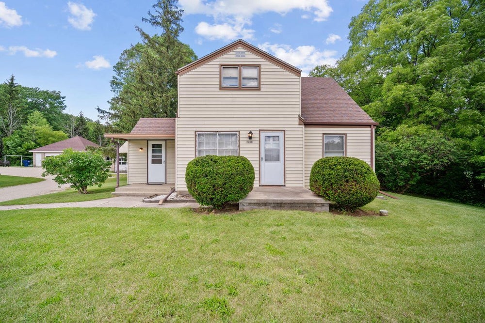 5008 State Highway 60, Slinger, WI 53086 MLS 1878138 Coldwell Banker