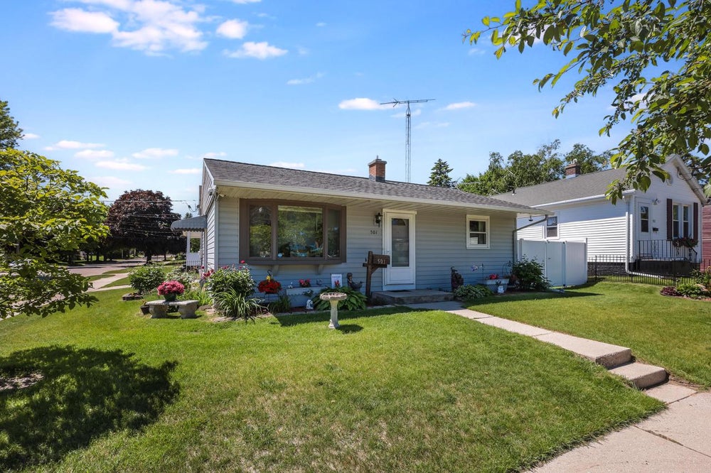 501 Huron STREET, Manitowoc, WI 54220 MLS 1879717 Coldwell Banker