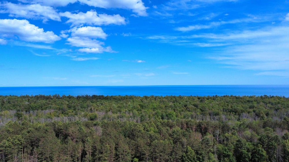 lot98 SANDY RIDGE DRIVE #Blk 2, Two Rivers, WI 54241 - MLS# 1949688 ...