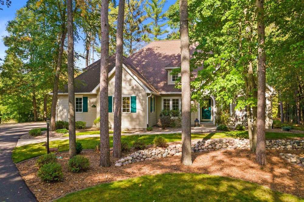 2130 BRIDLE PATH, Wisconsin Rapids, WI 54494 MLS 22234601 Coldwell