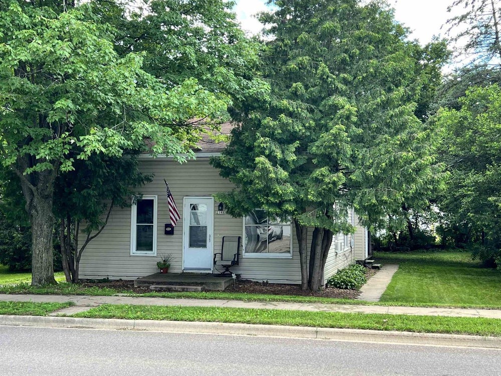 2148 WATER STREET, Stevens Point, WI 54481 MLS 22402859 Coldwell