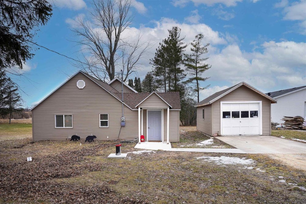 N5215 Poplar Road, Shawano, WI 54166 MLS 50271107 Coldwell Banker