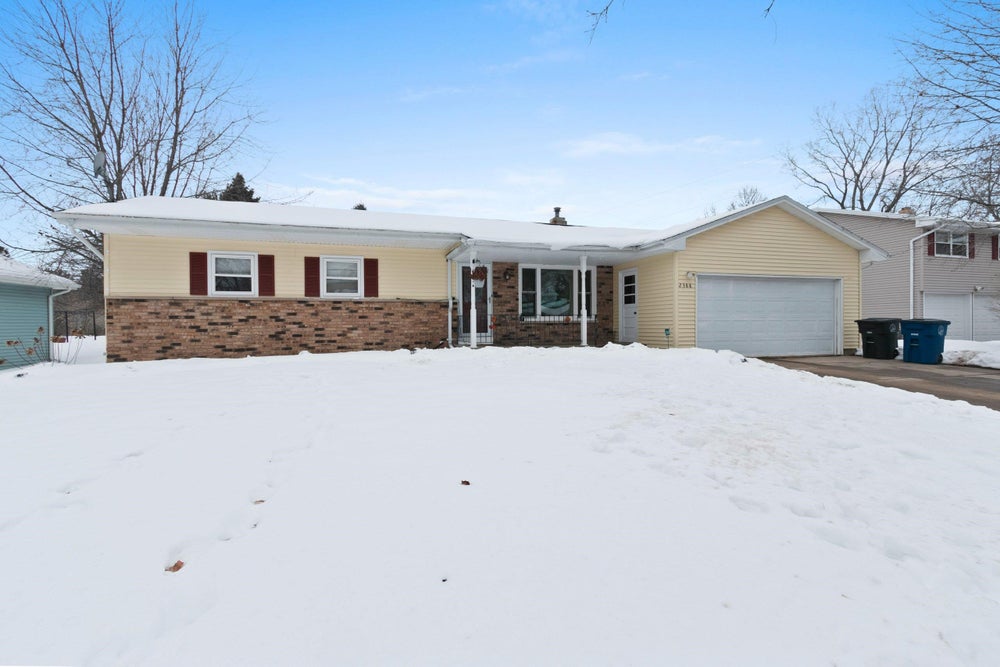 2388 Dew Lane, Green Bay, WI 543135506 MLS 50286232 Coldwell Banker