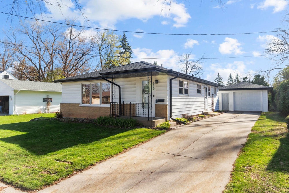 900 S Walden Avenue, Appleton, WI 54915 MLS 50290103 Coldwell Banker