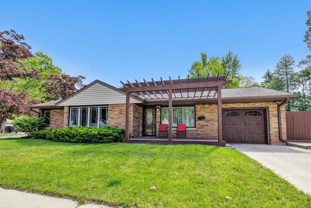 1217 N 23rd Street, Manitowoc, WI 54220 MLS 50292412 Coldwell Banker