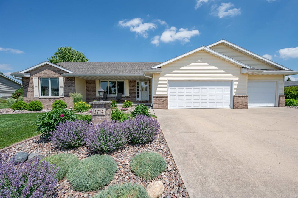 1774 Sandy Springs Road, De Pere, WI 54115 MLS 50293233 Coldwell