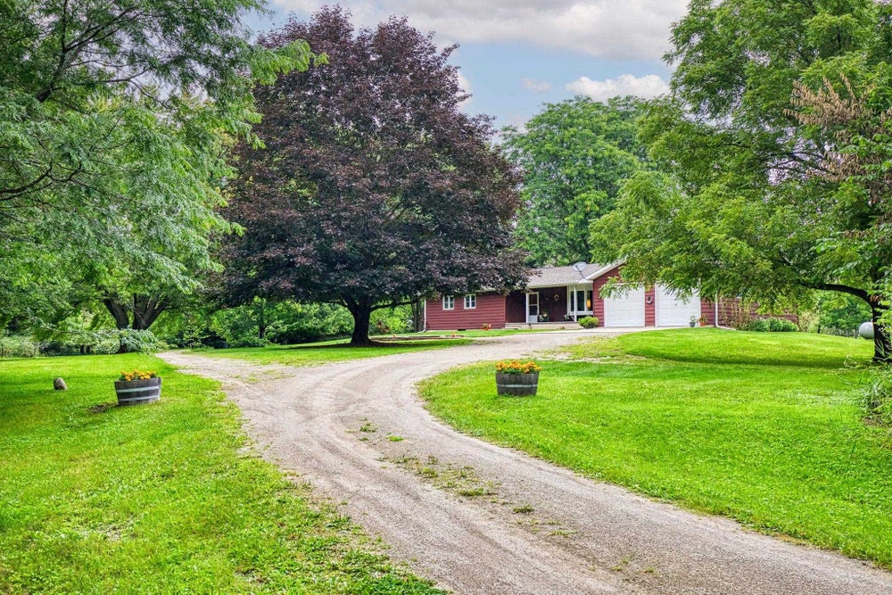 4220 W Breezewood Lane, Oshkosh, WI 54904 MLS 50295170 Coldwell Banker