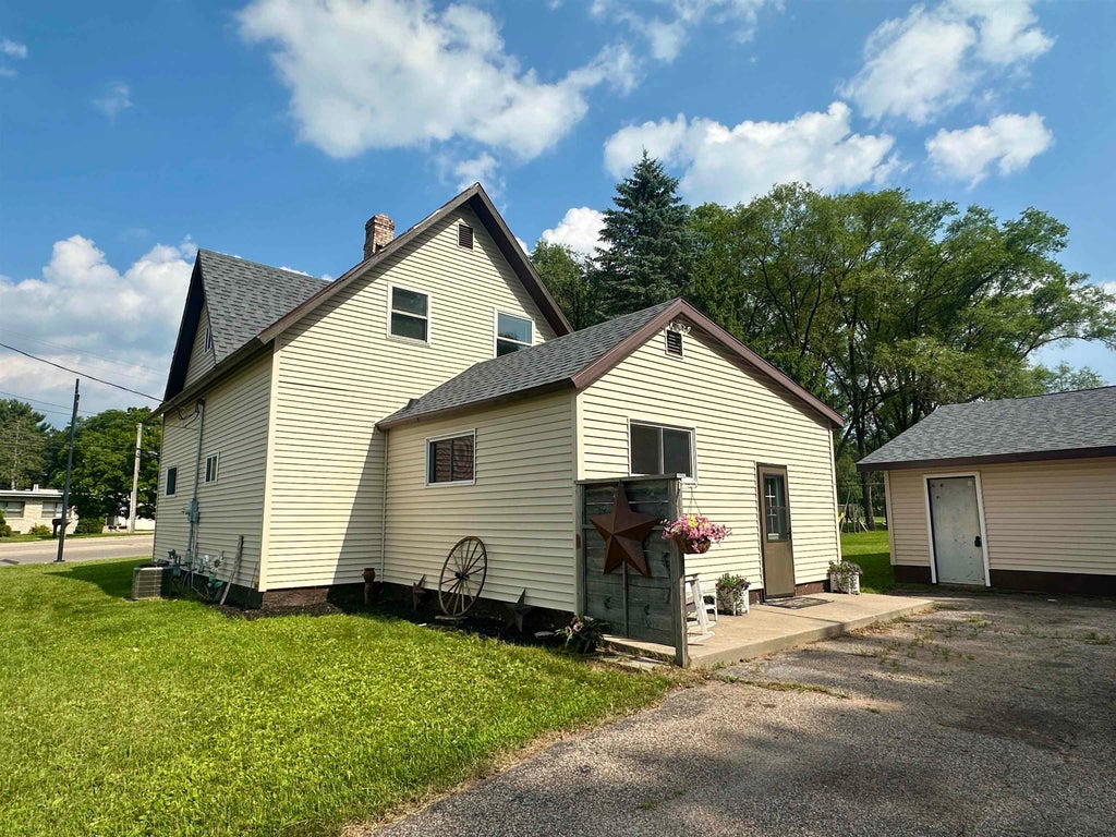 1404 Churchill Street, Waupaca, WI 54981 MLS# 50311642