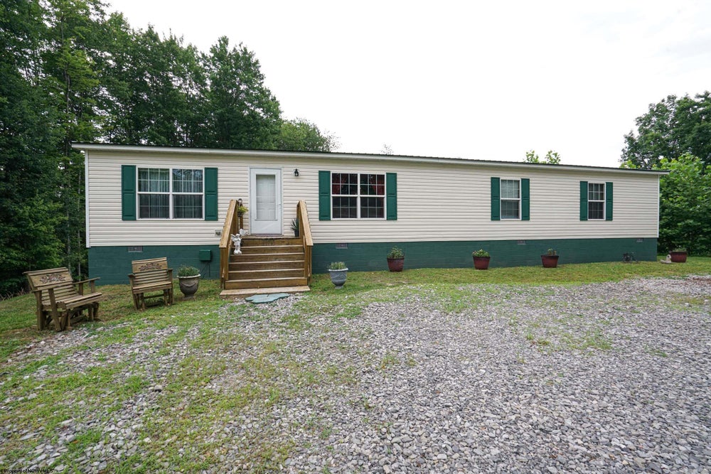 164 Darylene Drive, Buckhannon, WV 26201 MLS 10155068 Coldwell Banker